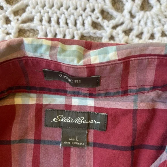 Men’s Eddie Bauer Classic Fit Red Plaid Classic Fit Button Up Shirt Size Large - Picture 7 of 11